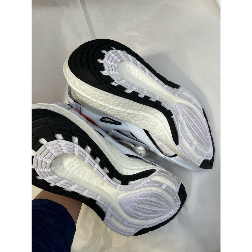 Adidas By Stella McCartney Ultraboost 22 Elevated Running Sneaker 8 - Picture 6 of 9